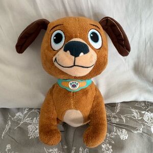 Doc McStuffins Findo the Dog by Disney